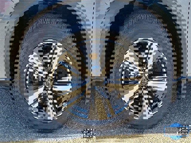 Certified 2025 Nissan Rogue SL w/ SL Premium Package image 35