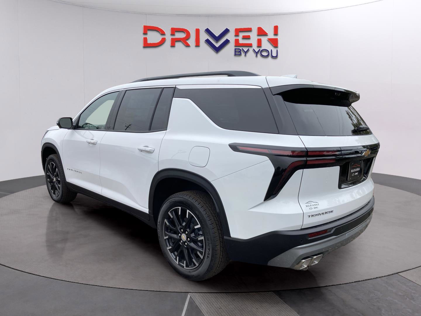 New 2026 Chevrolet Traverse LT w/ Sun and Wheel Package image 3