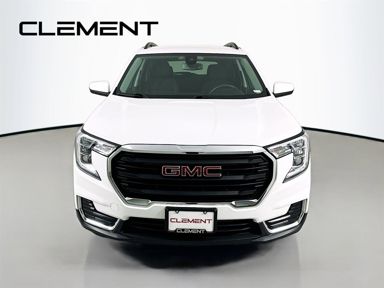 Used 2022 GMC Terrain SLE w/ Driver Convenience Package AWD/4WD image 3