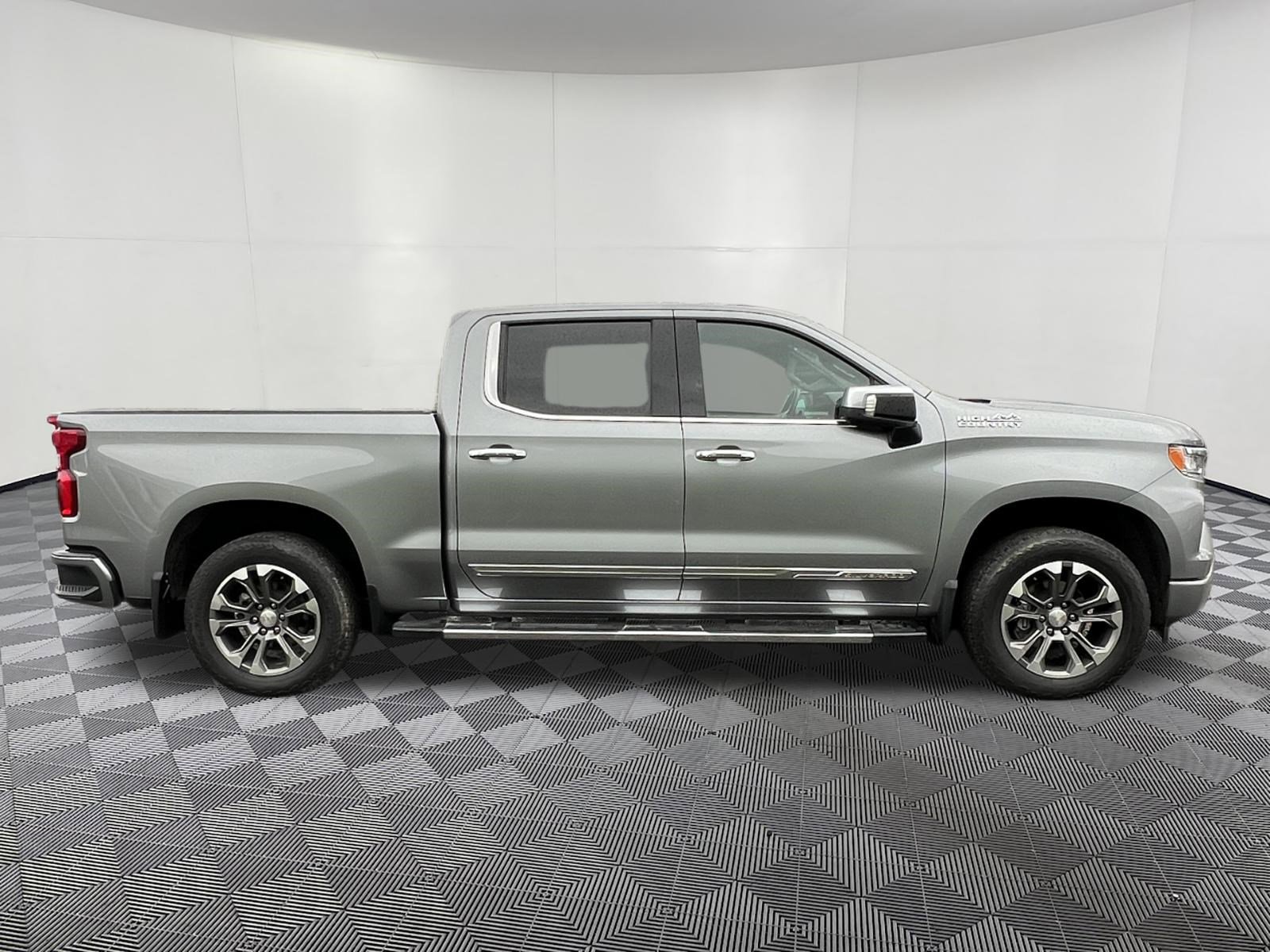Used 2023 Chevrolet Silverado 1500 High Country w/ Max Trailering Package AWD/4WD image 7