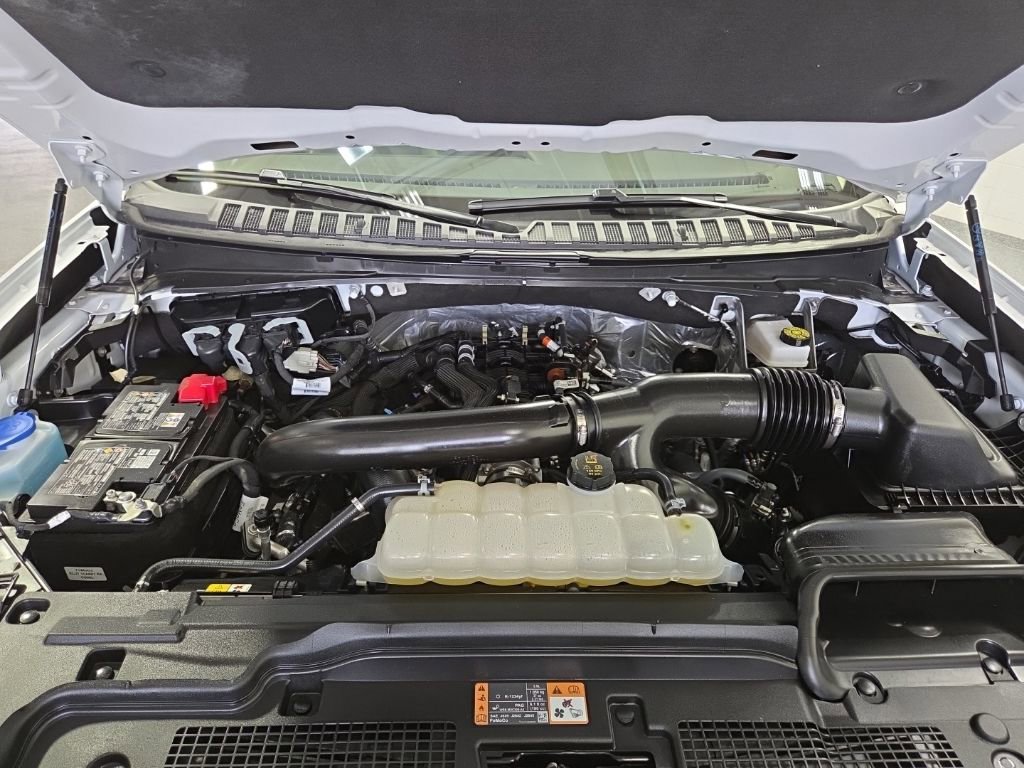 Used 2025 Ford Expedition Active AWD/4WD image 47