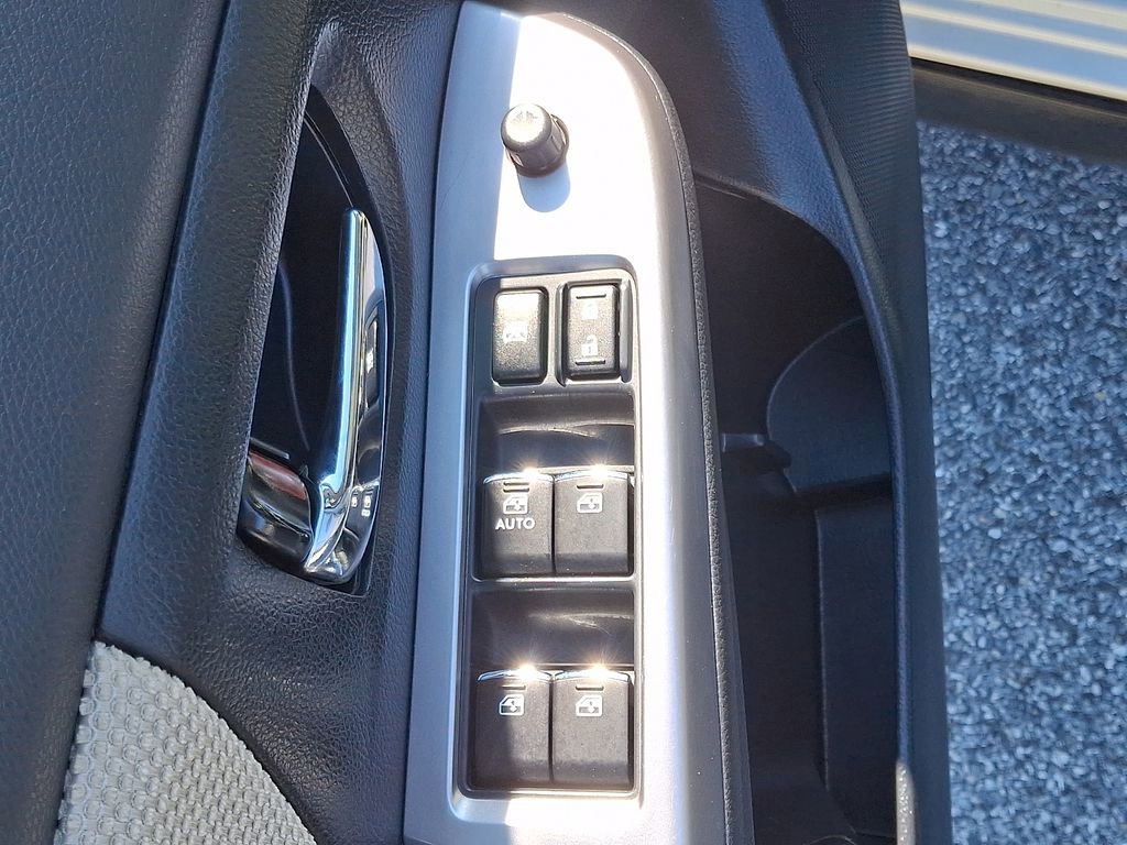 Used 2016 Subaru Crosstrek 2.0i Premium w/ Moonroof Package image 25