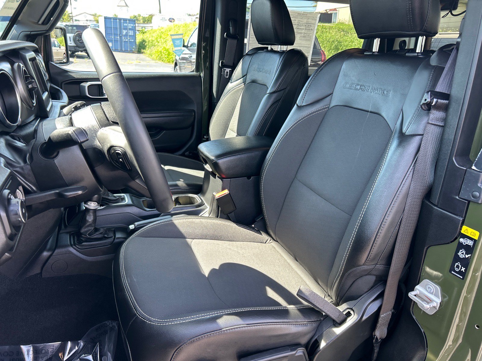 Used 2023 Jeep Wrangler Sport AWD/4WD image 4