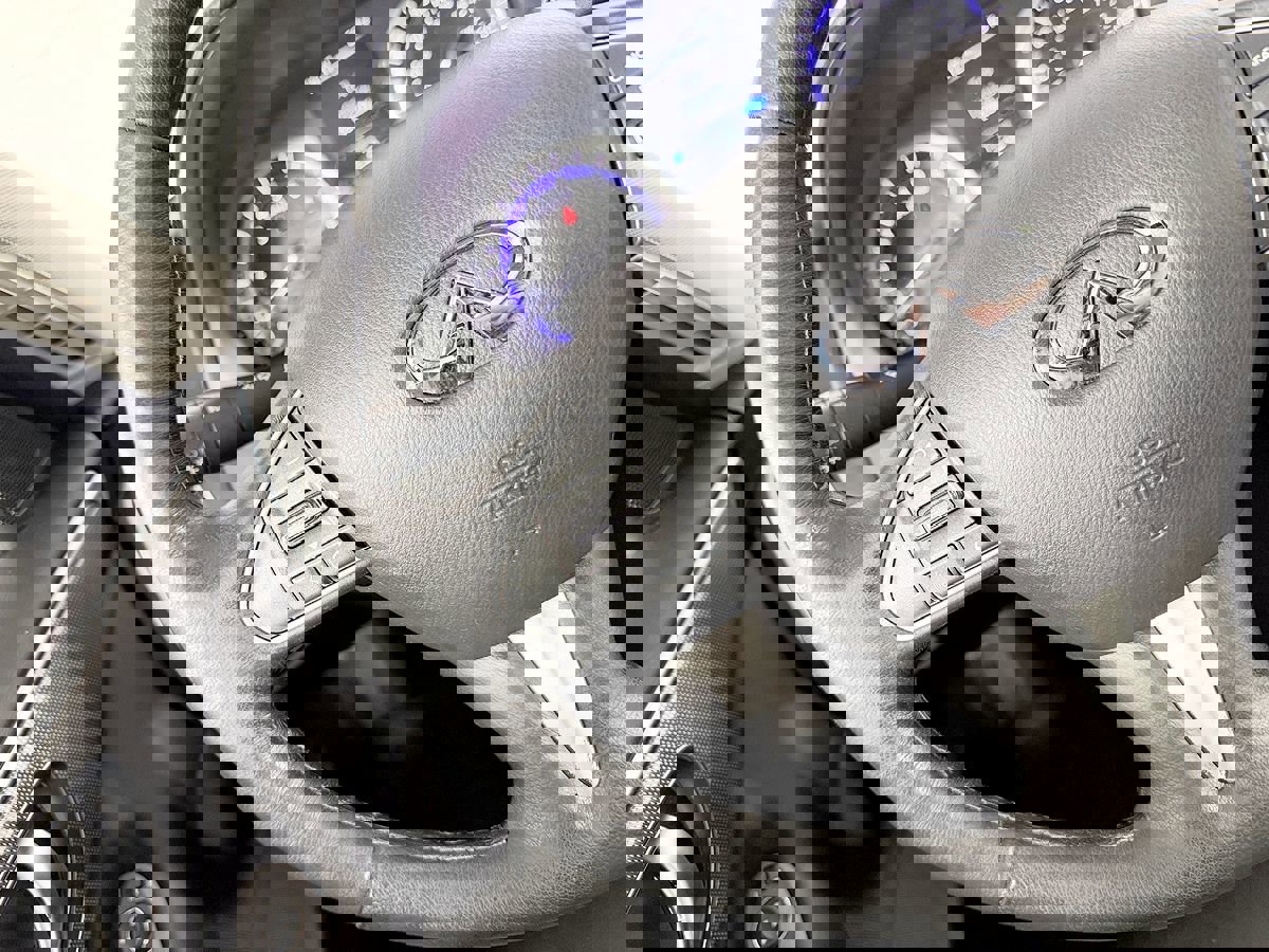 Used 2015 INFINITI Q50 Premium image 44