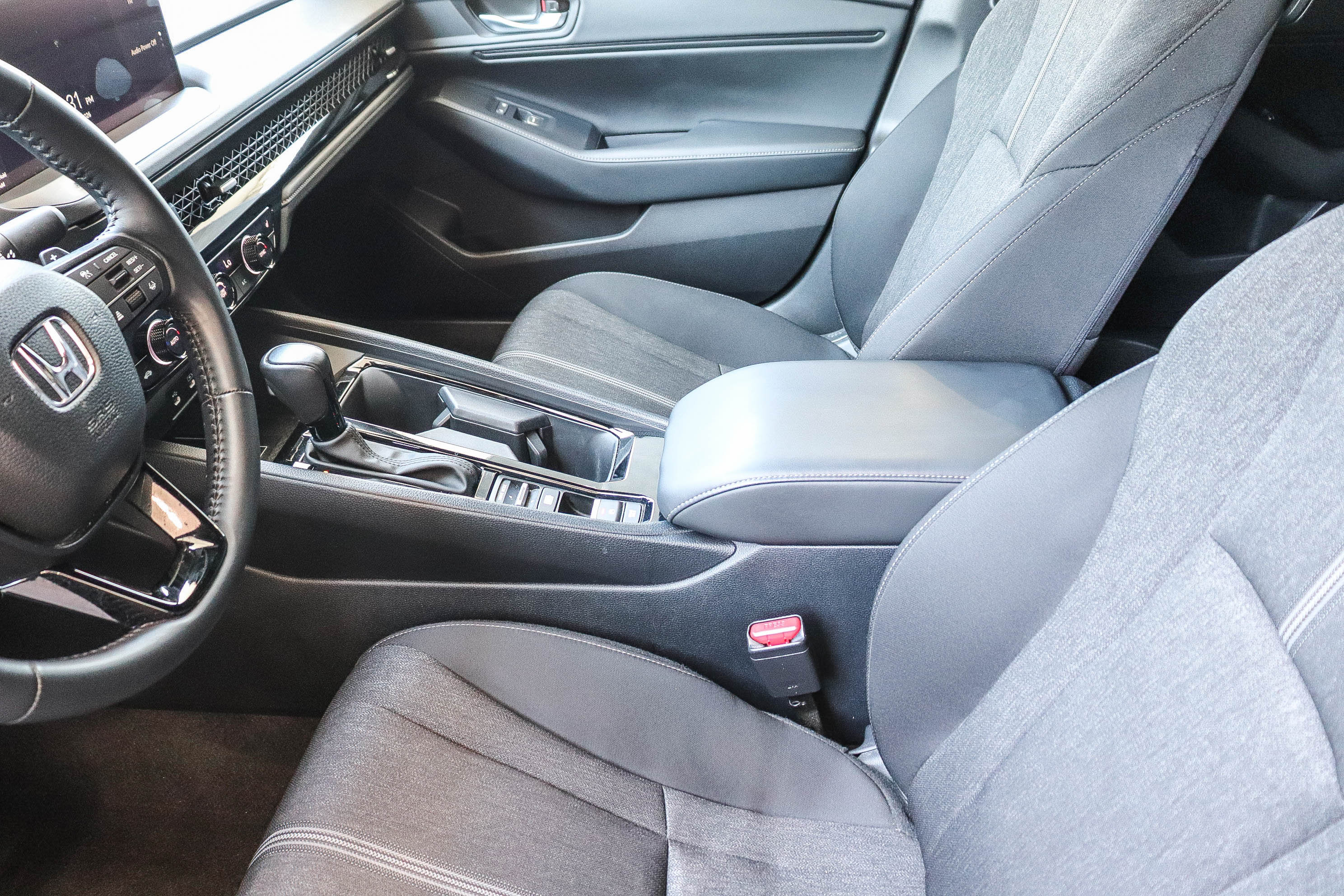 Certified 2025 Honda Accord Sport image 22