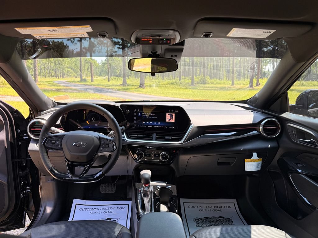 New 2026 Chevrolet Trax RS FWD image 16
