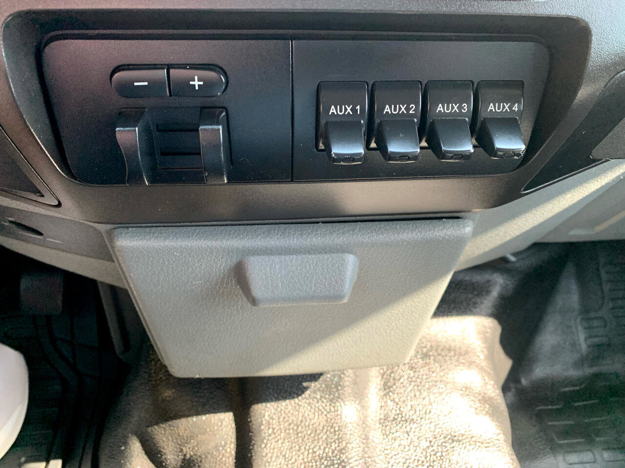 Used 2015 Ford F350 XL image 23