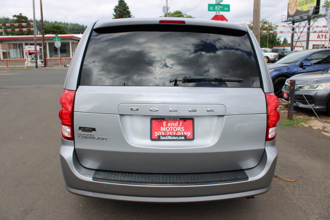 Used 2015 Dodge Grand Caravan SE w/ Quick Order Package 29E SE FWD image 5