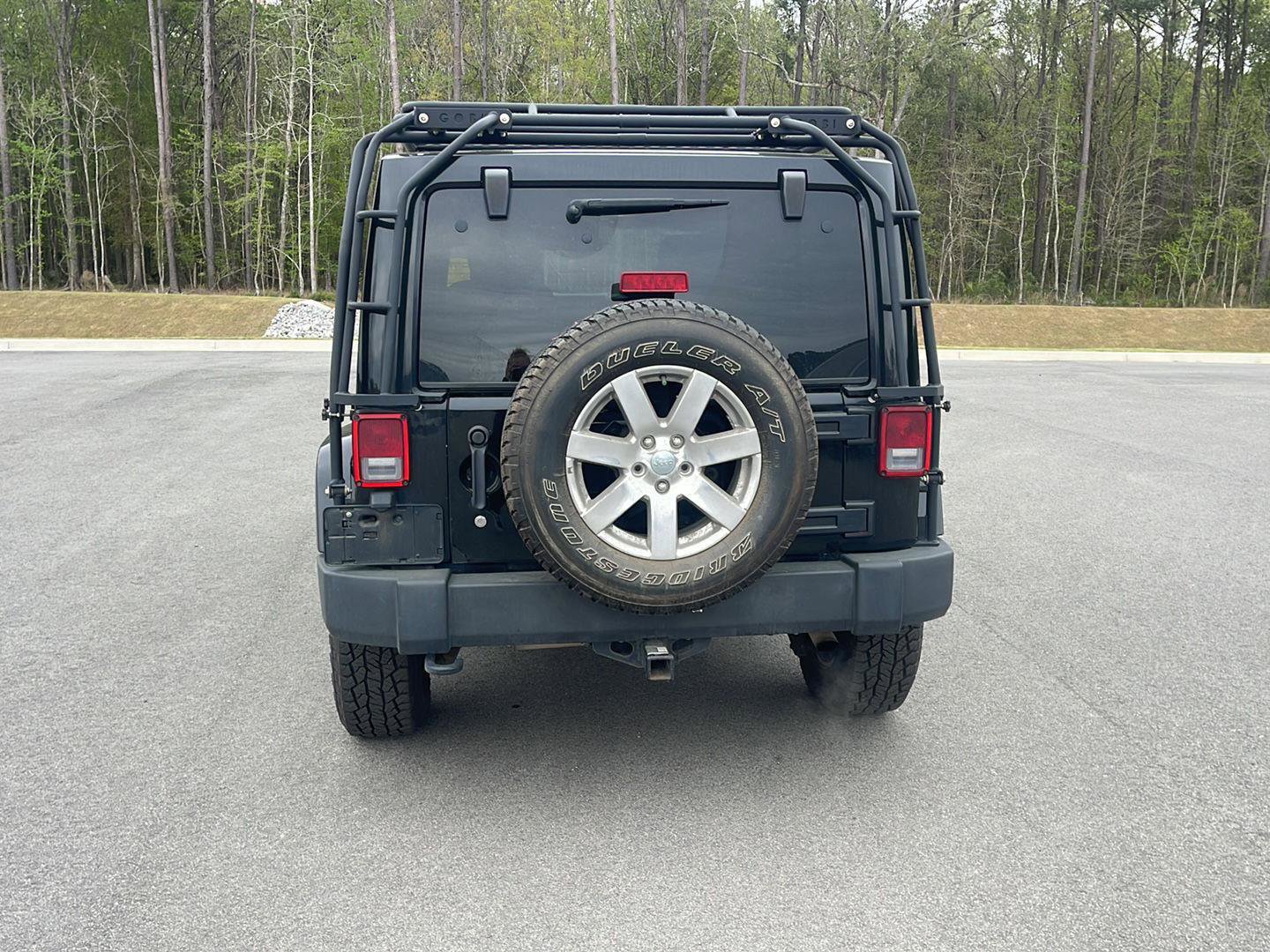 Used 2013 Jeep Wrangler Unlimited Sahara w/ Dual Top Group image 6