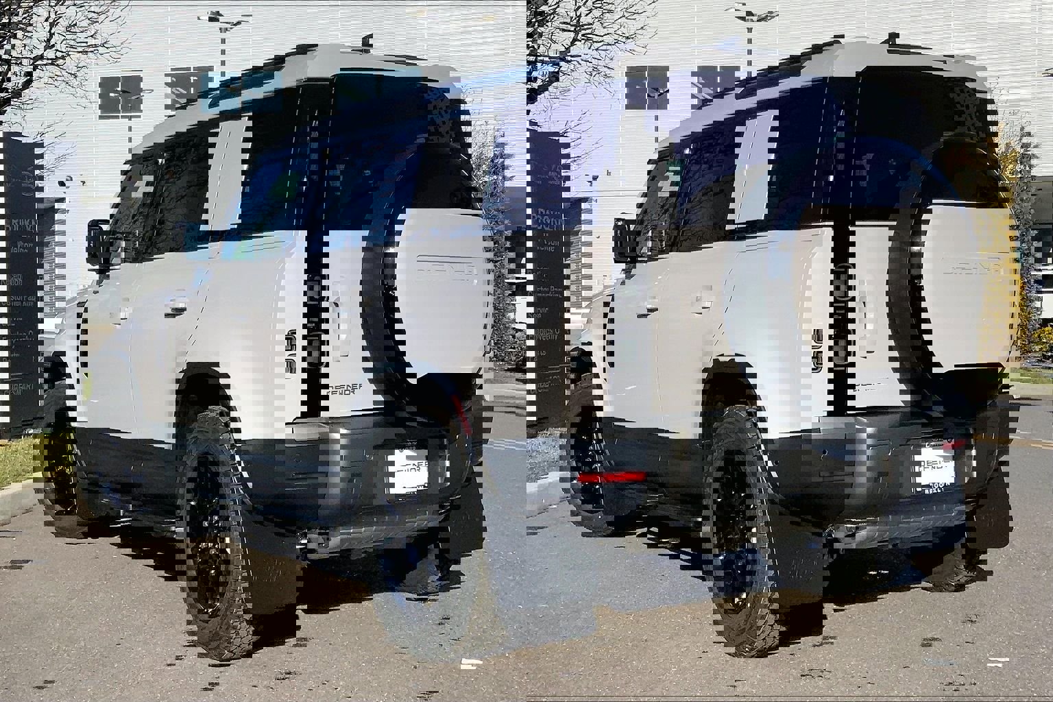 New 2026 Land Rover Defender 110 S image 12