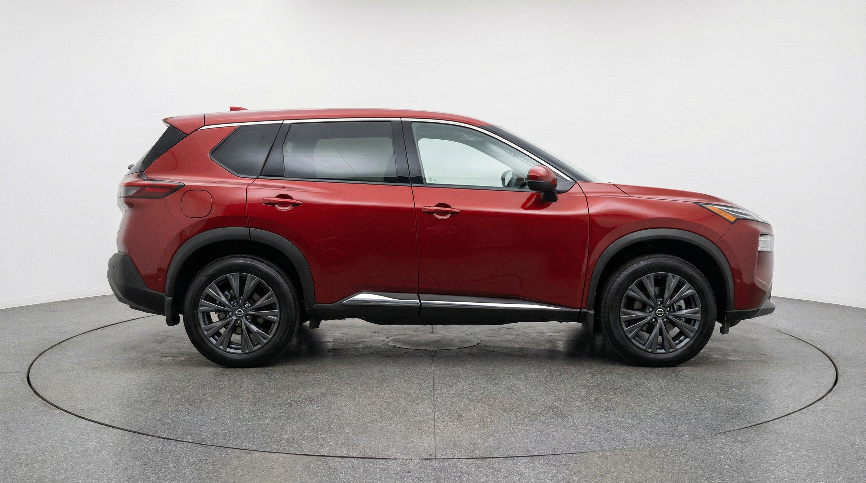 Used 2025 Nissan Rogue SV AWD/4WD image 11