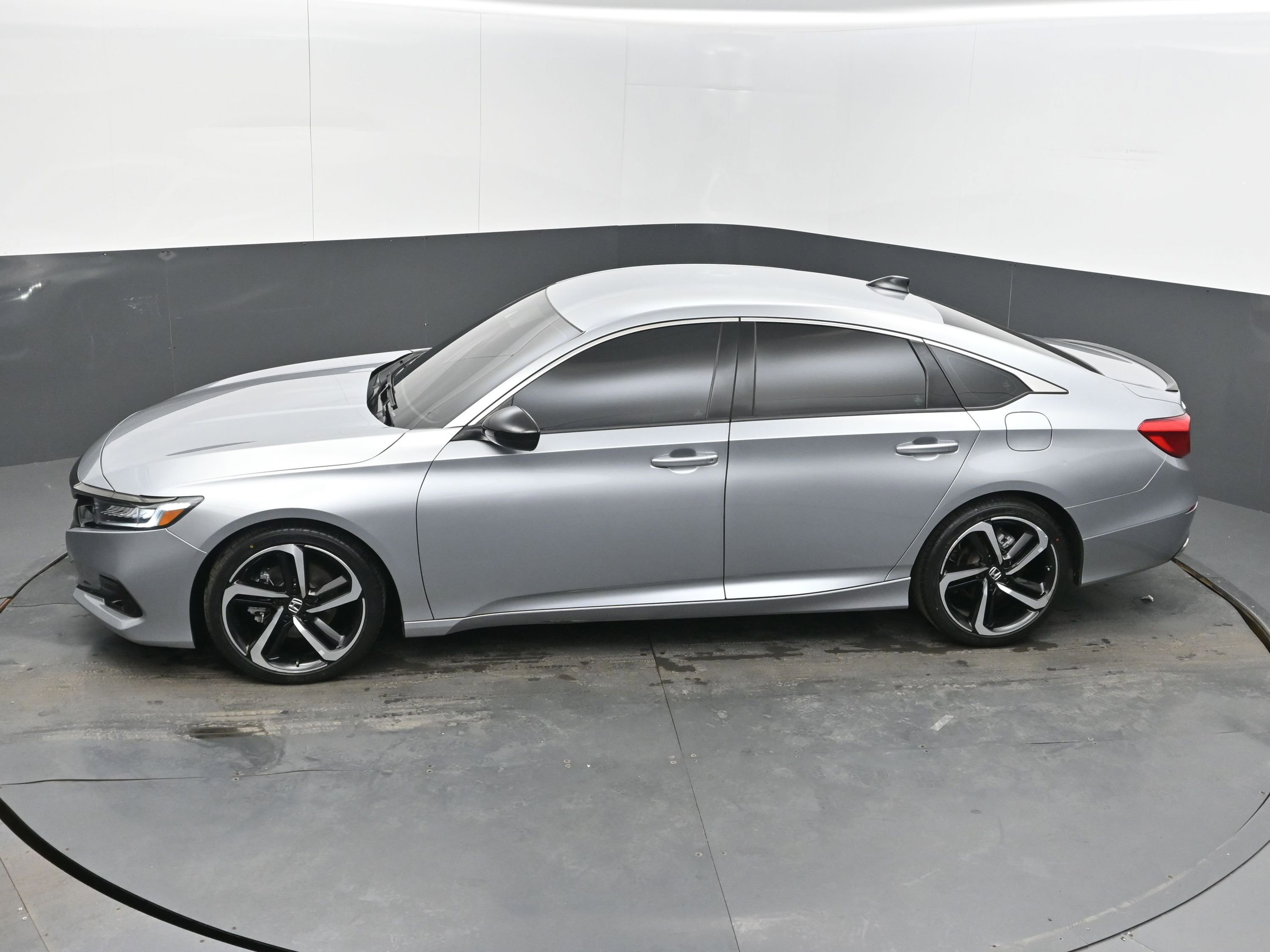 Used 2022 Honda Accord Sport image 32