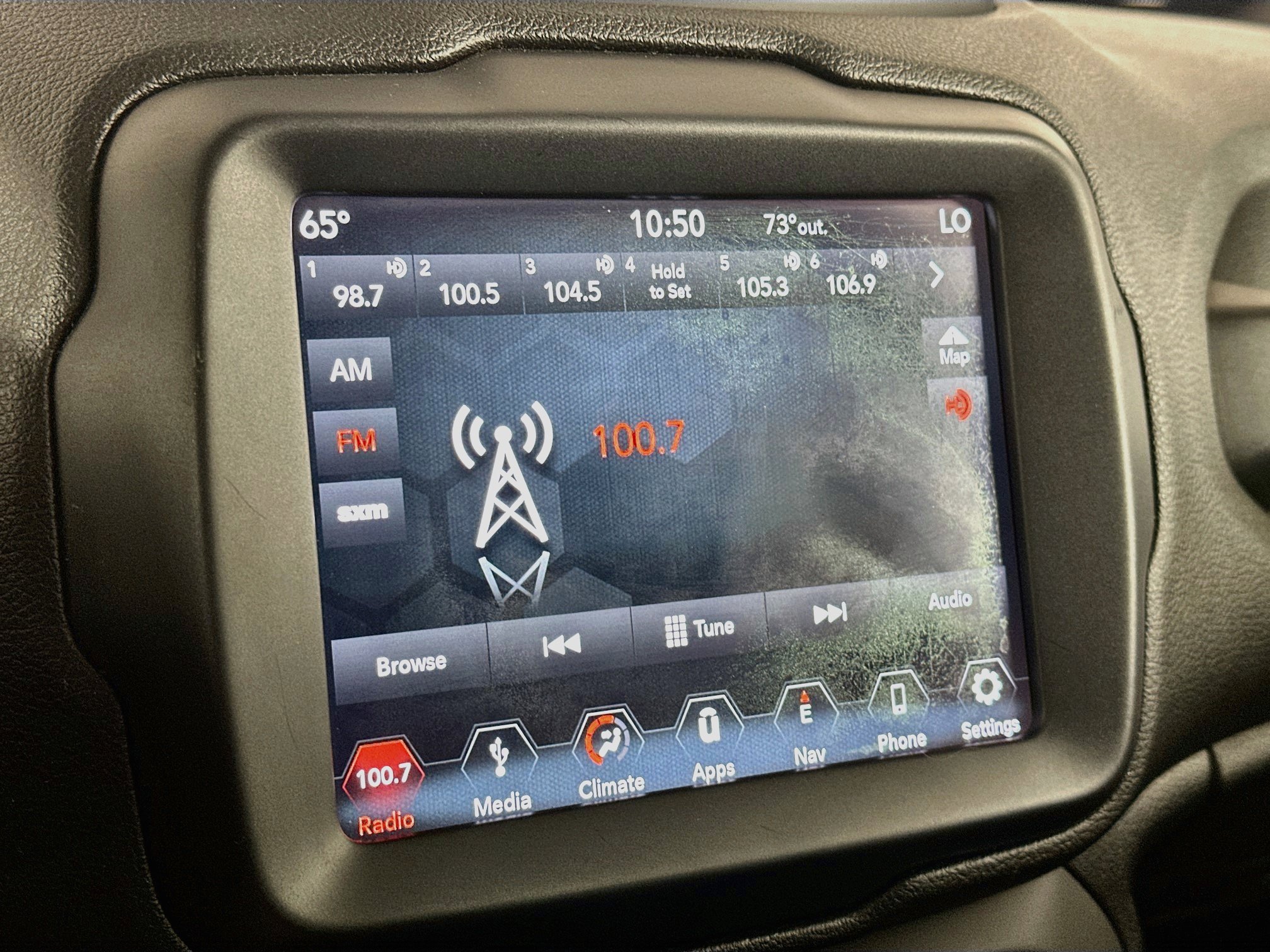 Used 2019 Jeep Renegade Trailhawk w/ UConnect 8.4 Nav Group AWD/4WD image 21