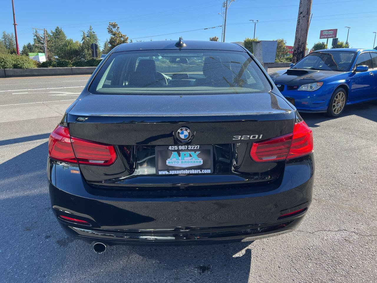 Used 2018 BMW 320i Sedan image 5
