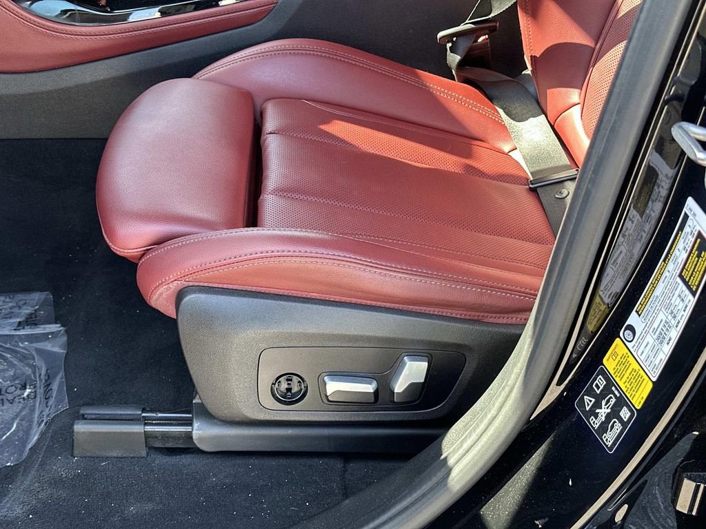 Used 2023 BMW X4 xDrive30i image 27