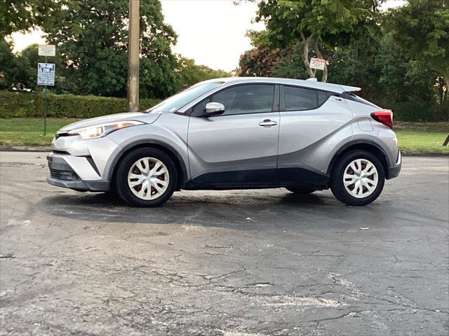 Used 2019 Toyota C-HR LE image 6