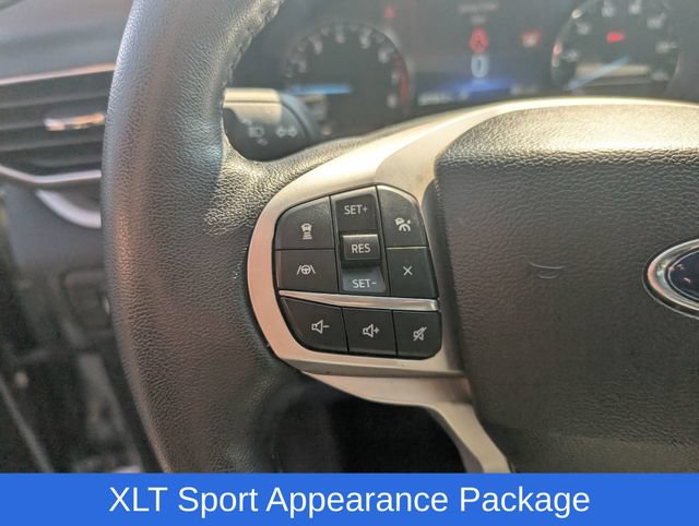 Used 2023 Ford Explorer XLT w/ Equipment Group 202A AWD/4WD image 18