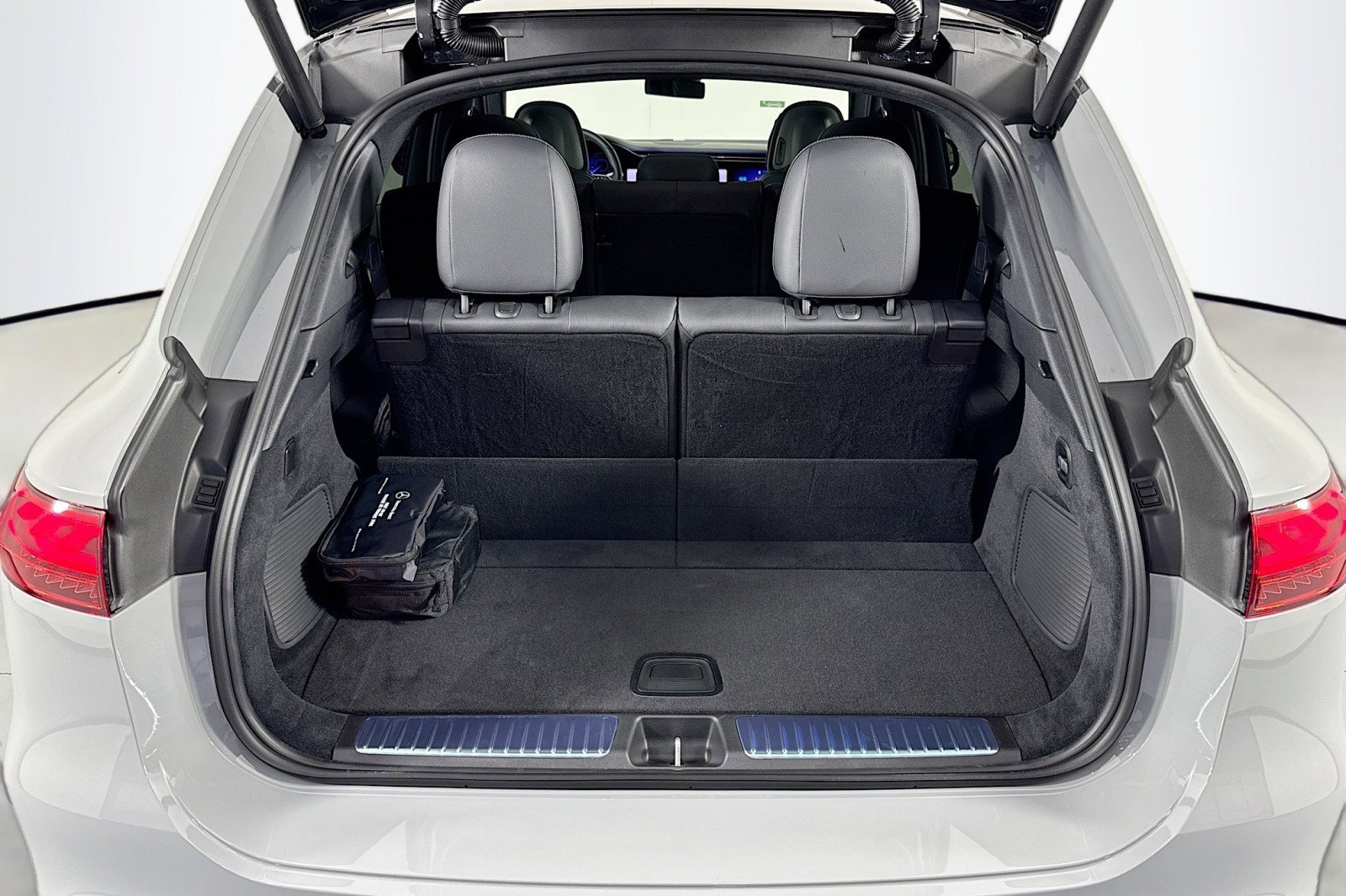 New 2026 Mercedes-Benz EQS 400 4MATIC SUV image 22