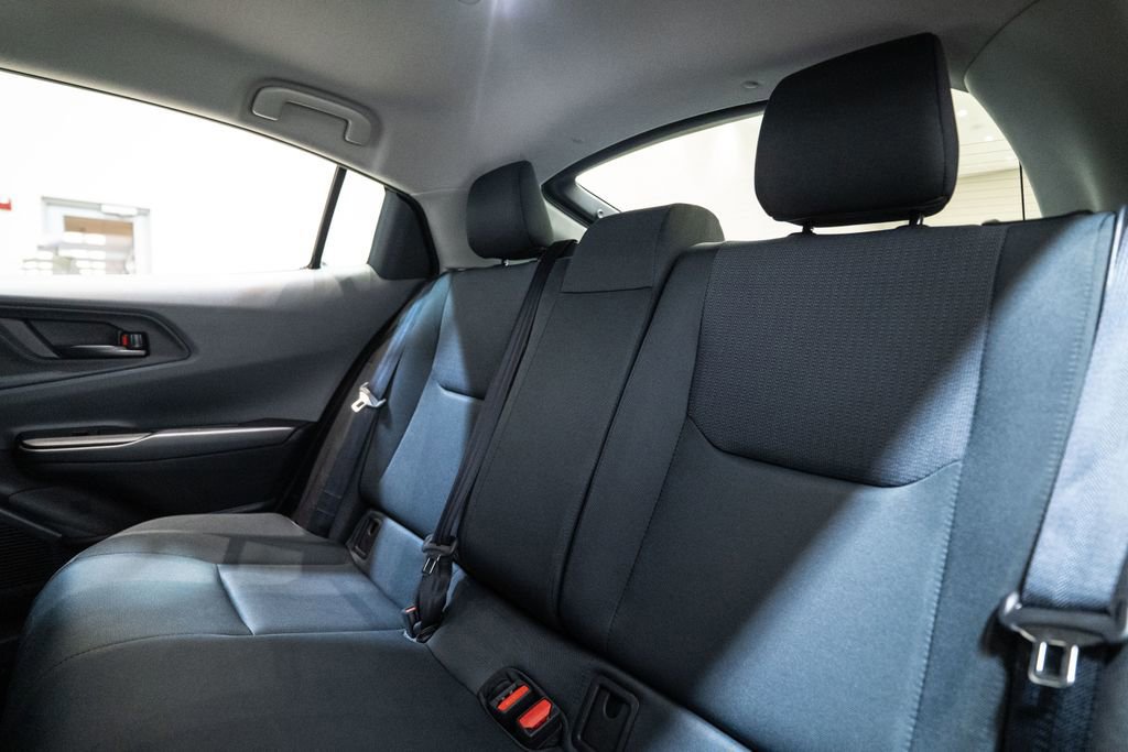 Used 2025 Toyota Prius LE image 30