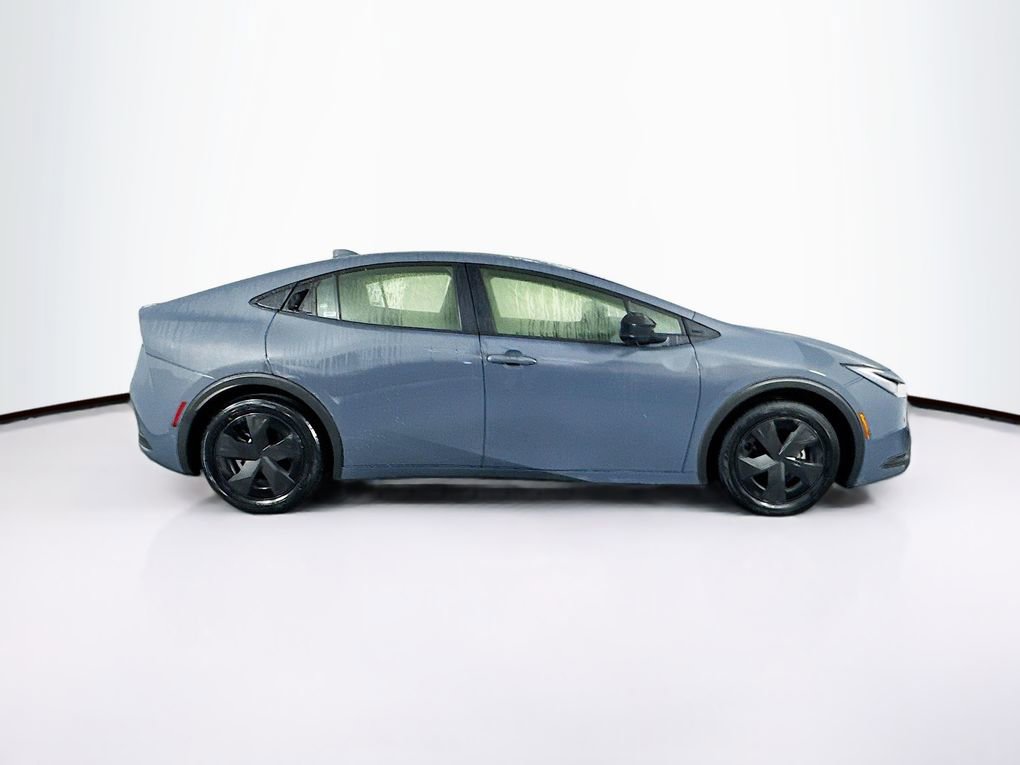 Used 2024 Toyota Prius LE image 11