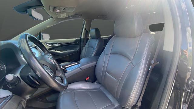 Used 2018 Buick Enclave Premium w/ LPO, Hit The Road Package AWD/4WD image 9