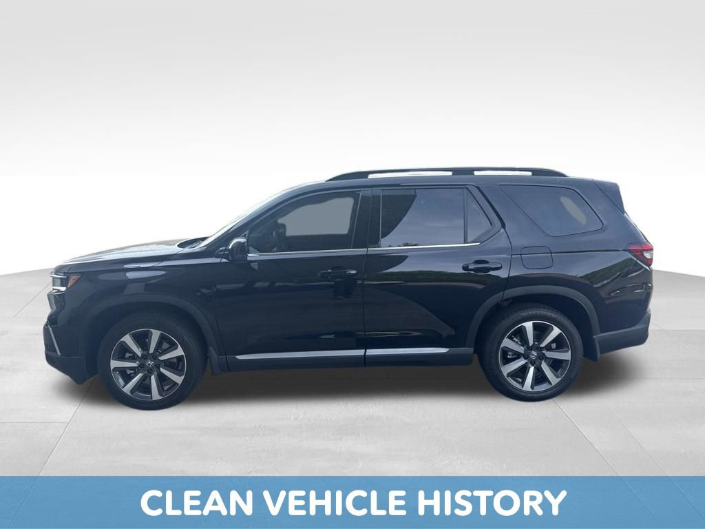 Used 2025 Honda Pilot Elite image 3