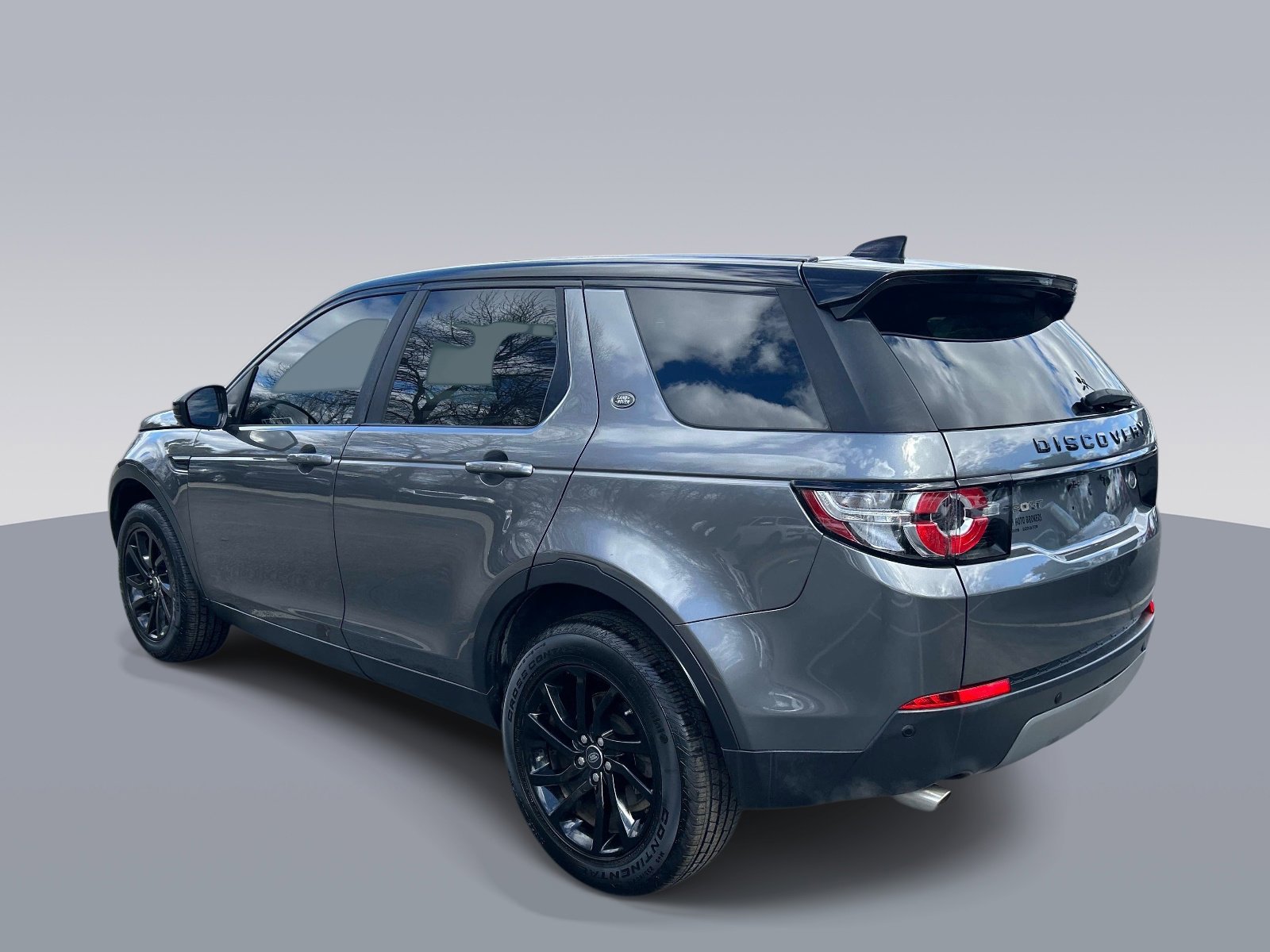 Used 2017 Land Rover Discovery Sport SE AWD/4WD image 5