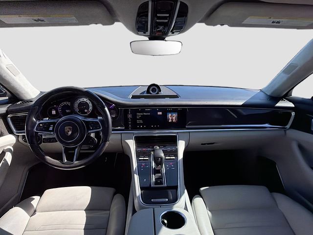 Used 2018 Porsche Panamera Turbo Executive image 16