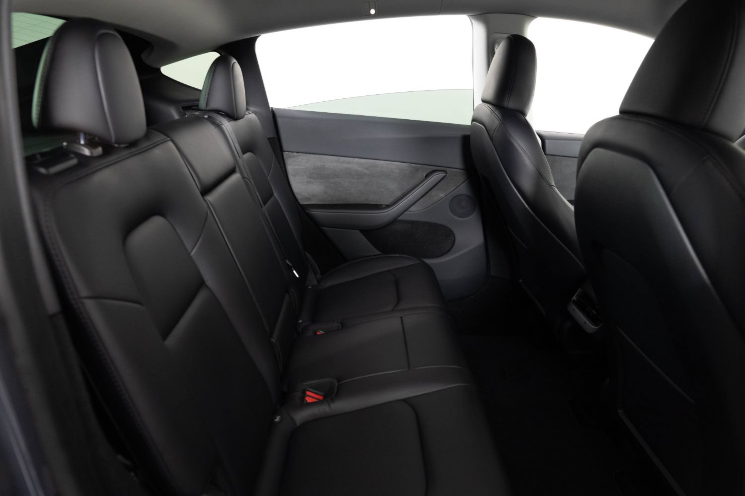 Used 2023 Tesla Model Y Long Range AWD/4WD image 23