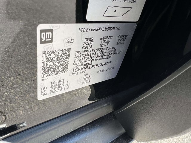 Used 2023 GMC Acadia AT4 w/ Technology Package image 18