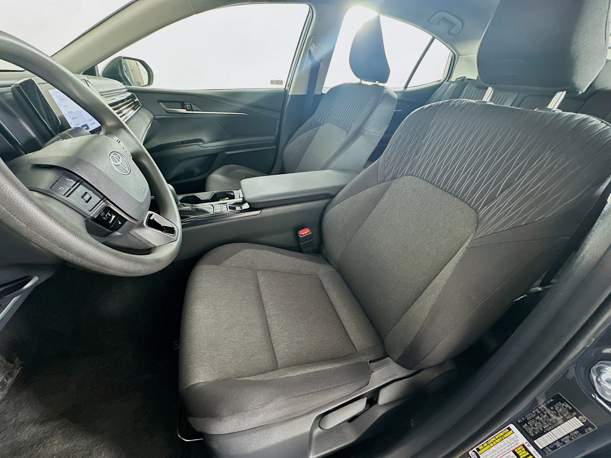 Used 2025 Toyota Camry LE image 13