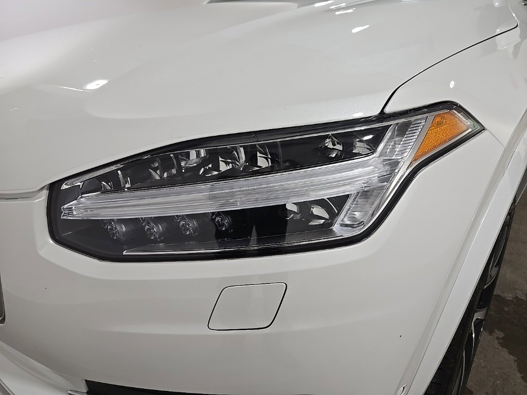 Used 2024 Volvo XC90 B6 Plus w/ Protection Package image 23