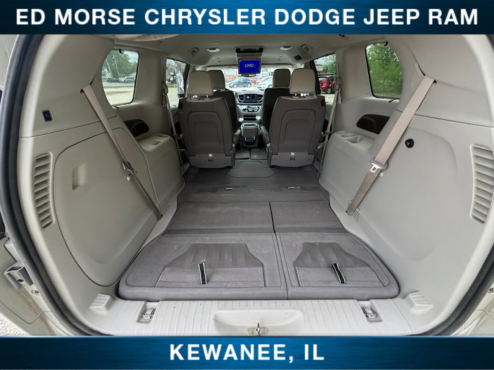 Used 2019 Chrysler Pacifica Touring-L FWD image 20
