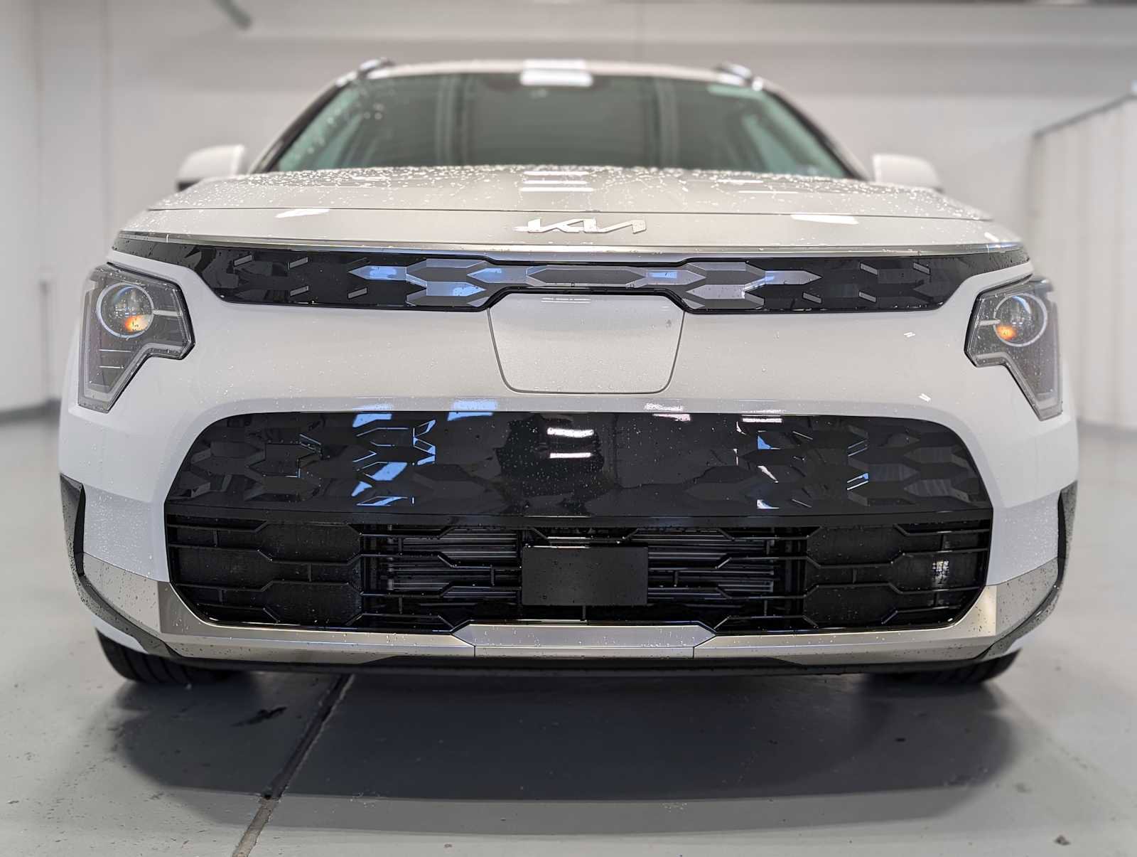 New 2025 Kia Niro Wind image 2