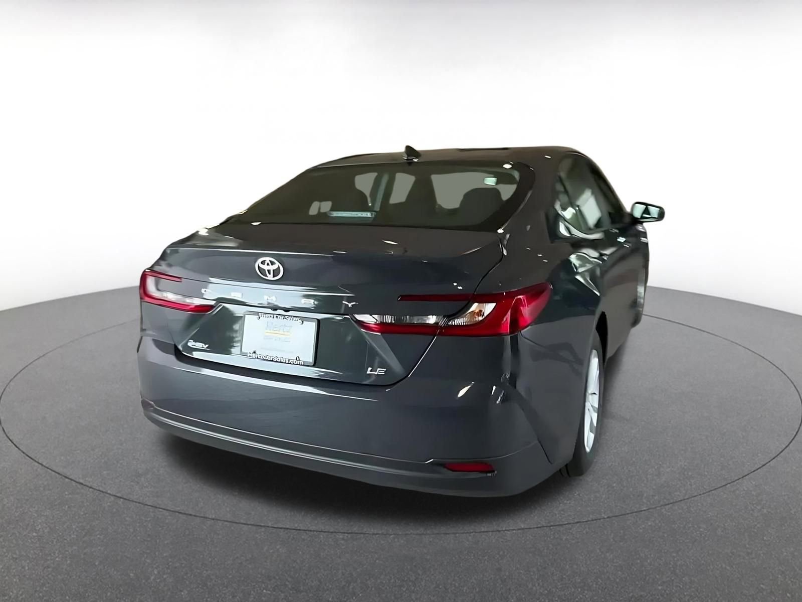 Used 2025 Toyota Camry LE image 14