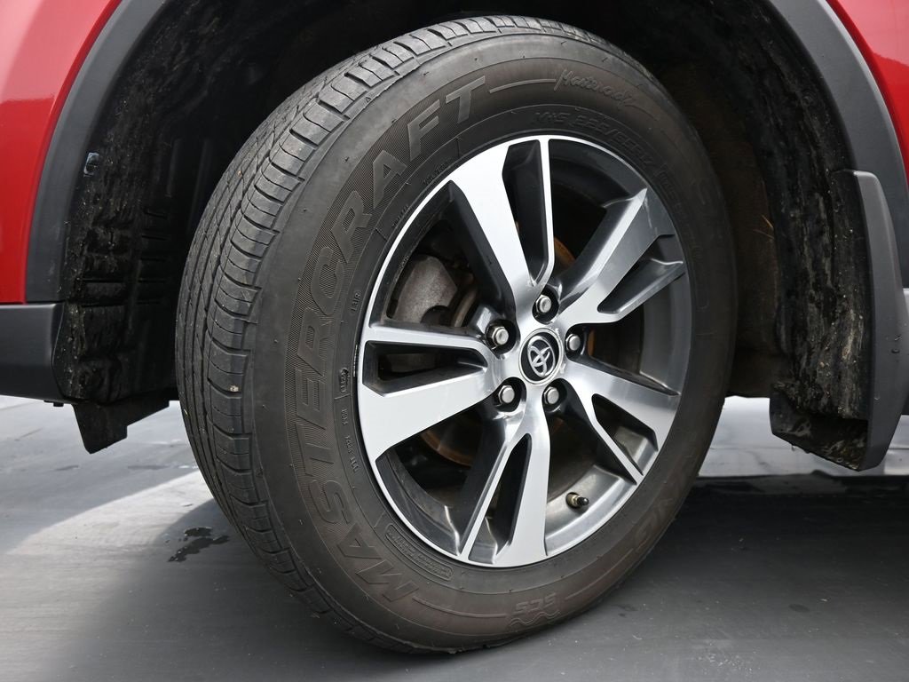 Used 2017 Toyota RAV4 XLE w/ Premium Extra Value Package image 42