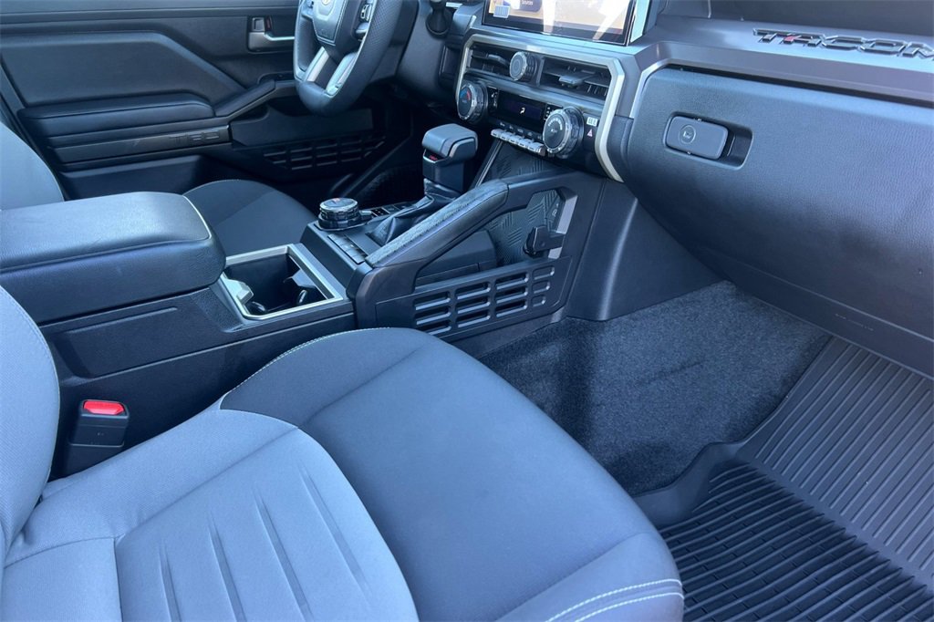 Used 2024 Toyota Tacoma TRD Off-Road image 19