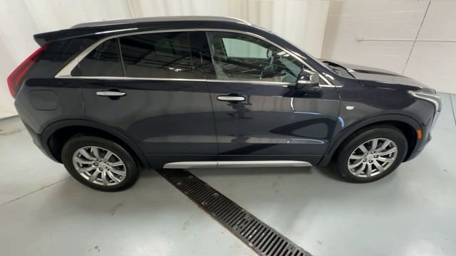 Certified 2023 Cadillac XT4 Premium Luxury w/ Cold Weather Package AWD/4WD image 9