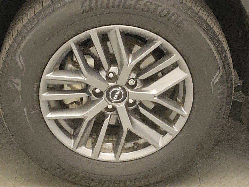 Used 2022 Nissan Rogue S FWD image 31
