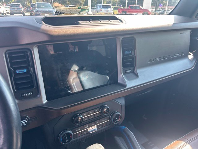 Used 2022 Ford Bronco Outer Banks AWD/4WD image 24