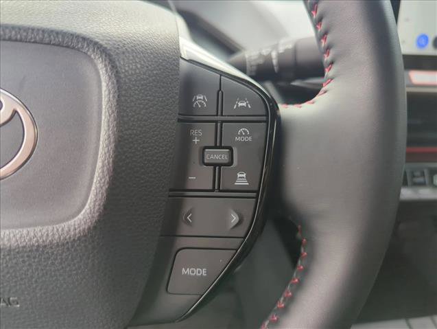 Used 2025 Toyota Prius Plug-In Hybrid image 13