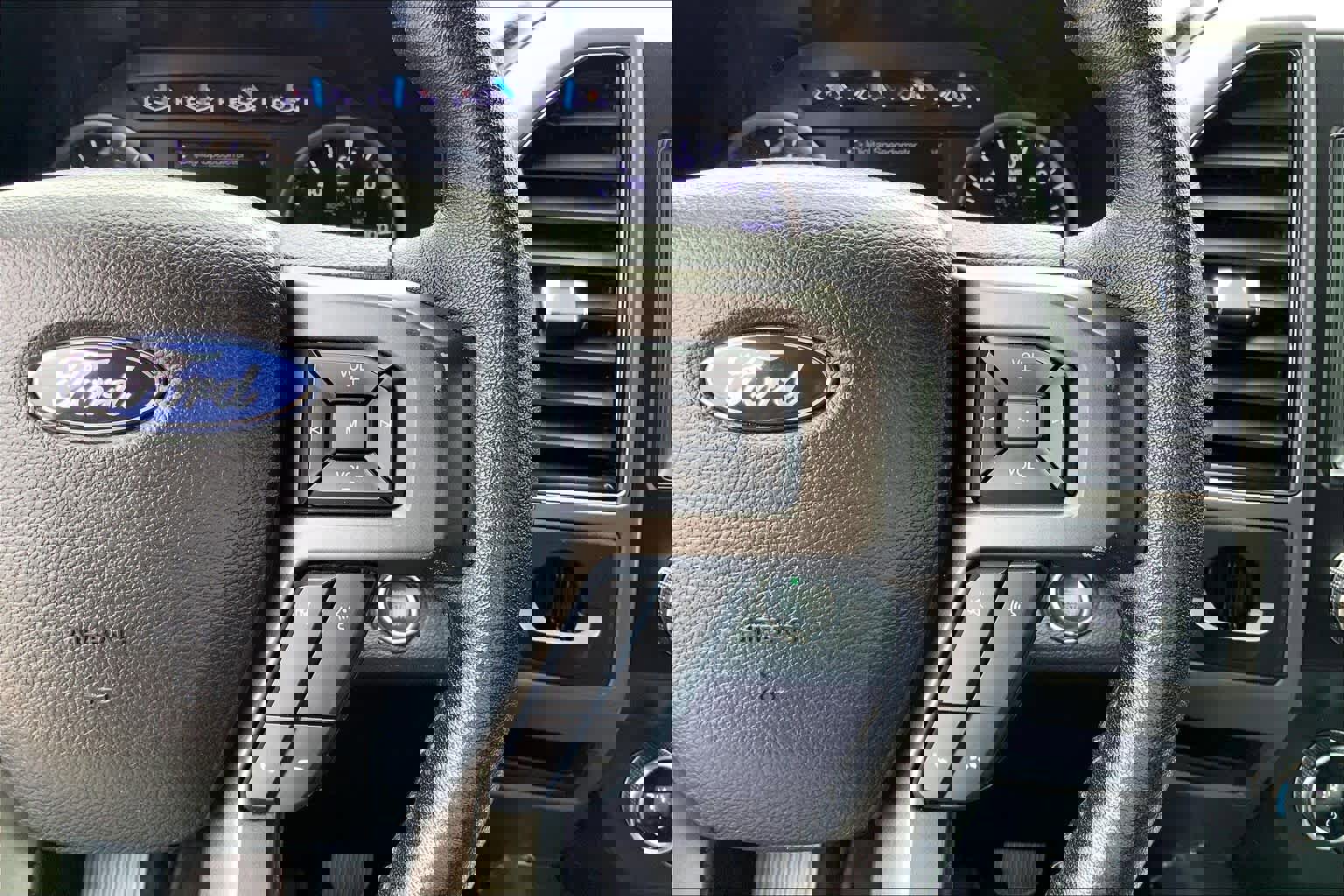 Used 2019 Ford Expedition XLT w/ Equipment Group 201A image 24