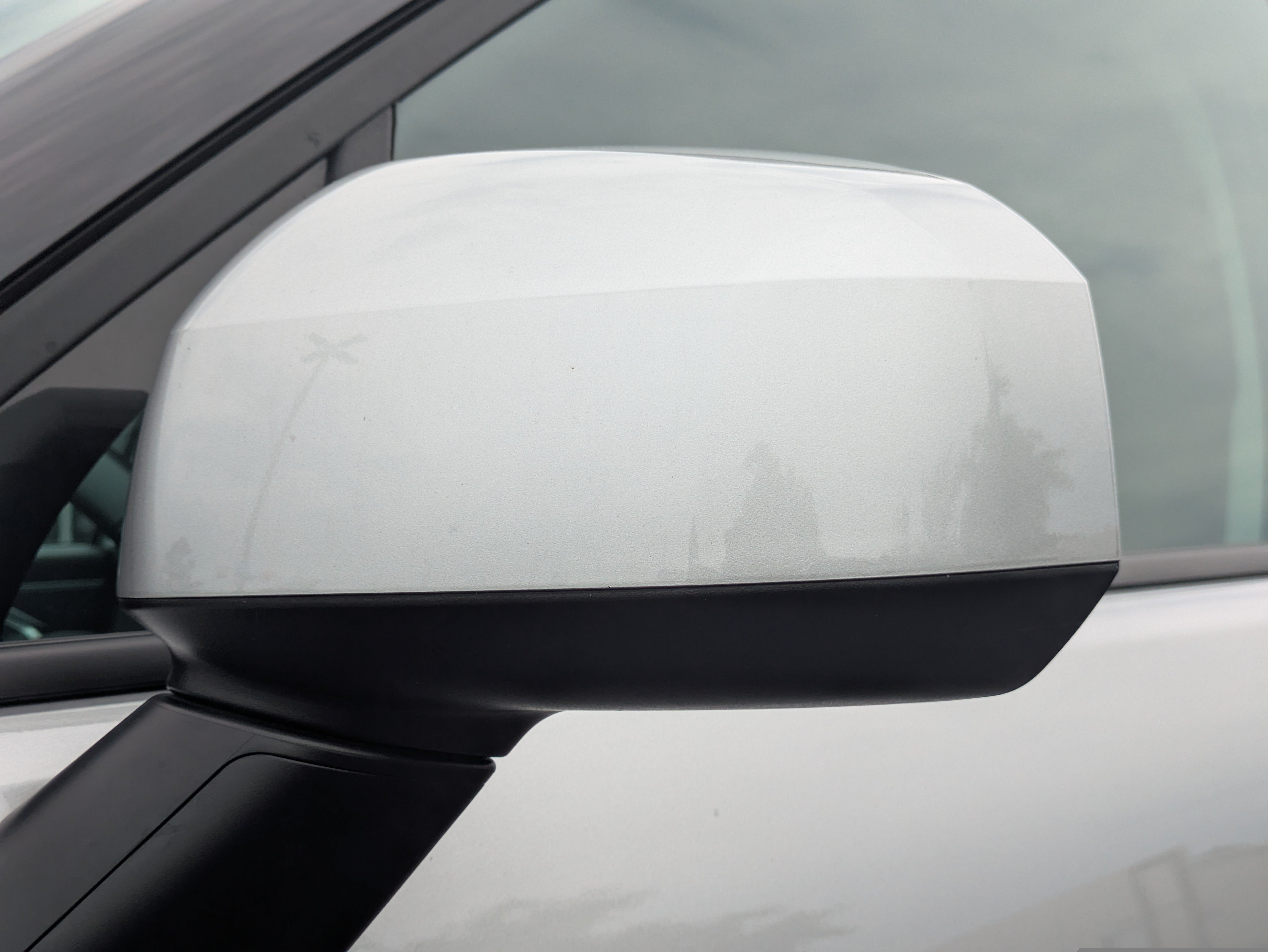 Used 2025 Hyundai Santa Fe SE FWD image 34