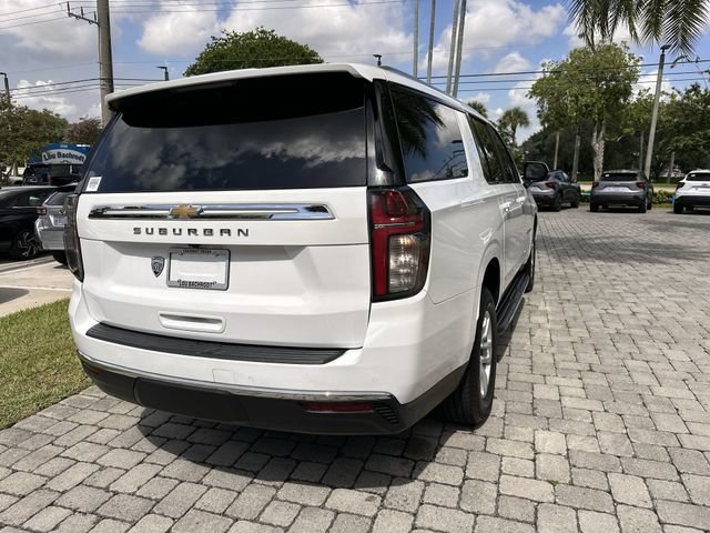 Used 2021 Chevrolet Suburban LS RWD image 38