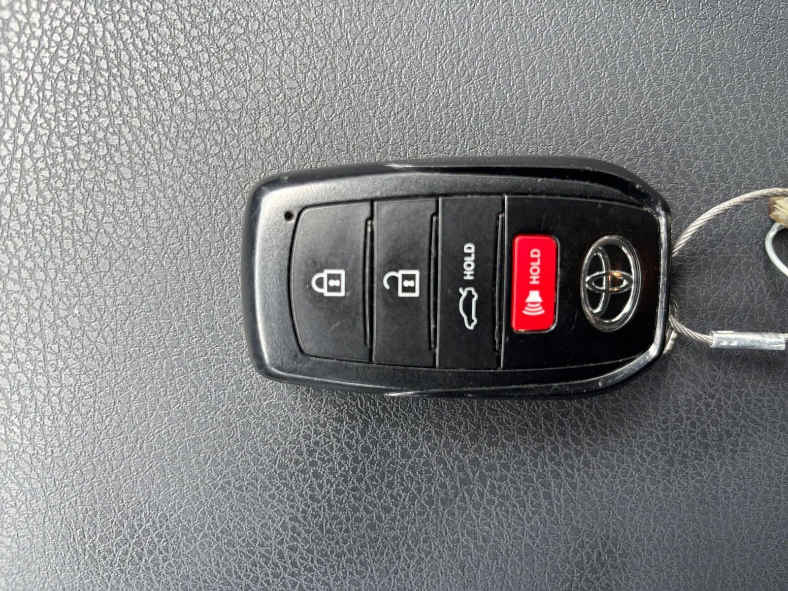 Used 2025 Toyota Camry SE FWD image 25