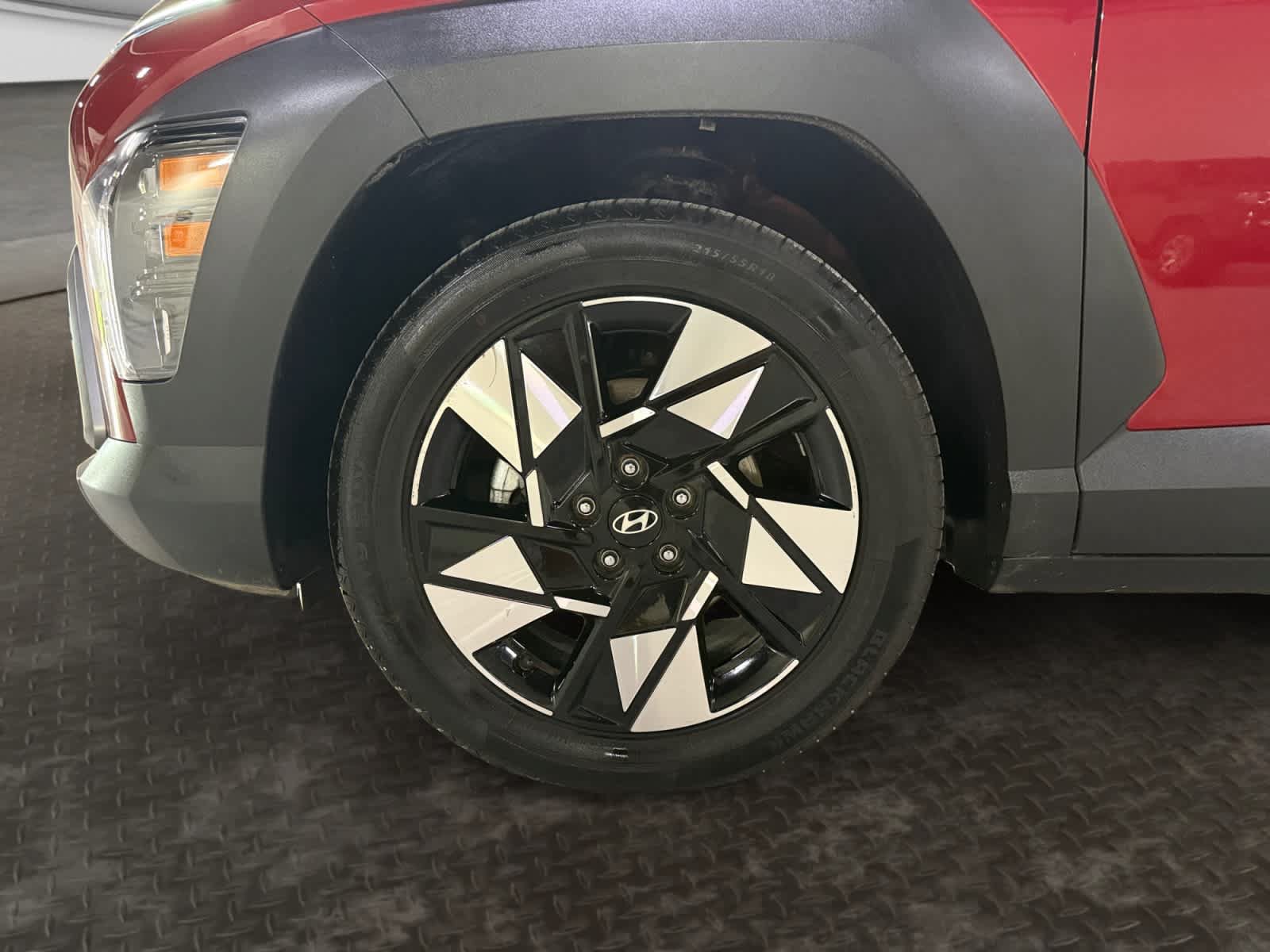 Used 2025 Hyundai Kona SEL FWD image 21