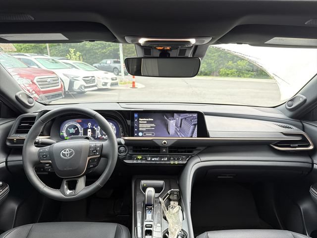 Used 2025 Toyota Crown w/ Advanced Technology Package AWD/4WD image 19