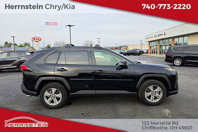 Used 2023 Toyota RAV4 XLE w/ Convenience Package image 27