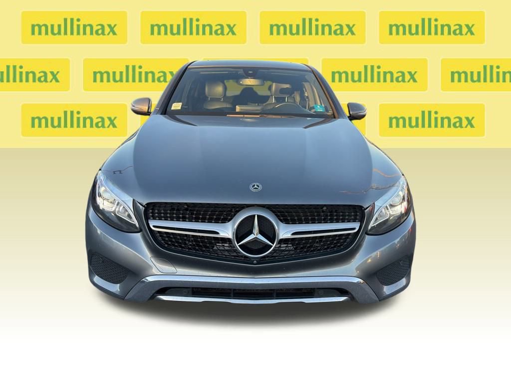 Used 2019 Mercedes-Benz GLC 300 4MATIC Coupe image 2