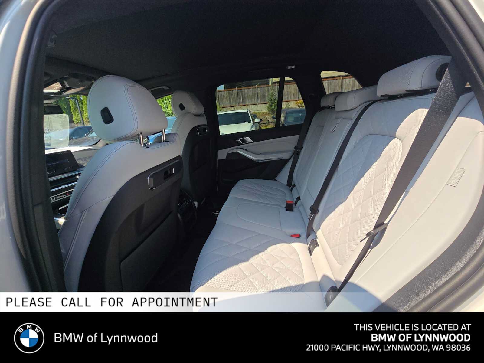 New 2026 BMW X5 xDrive50e w/ Parking Assistance Package AWD/4WD image 15